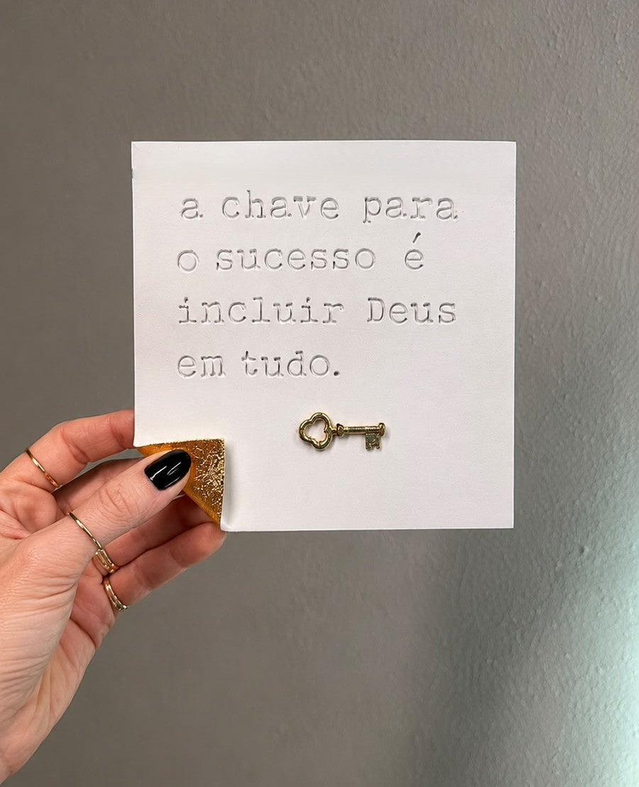 Pergaminho personalizado em cerâmica – A chave para o sucesso é incluir Deus em tudo