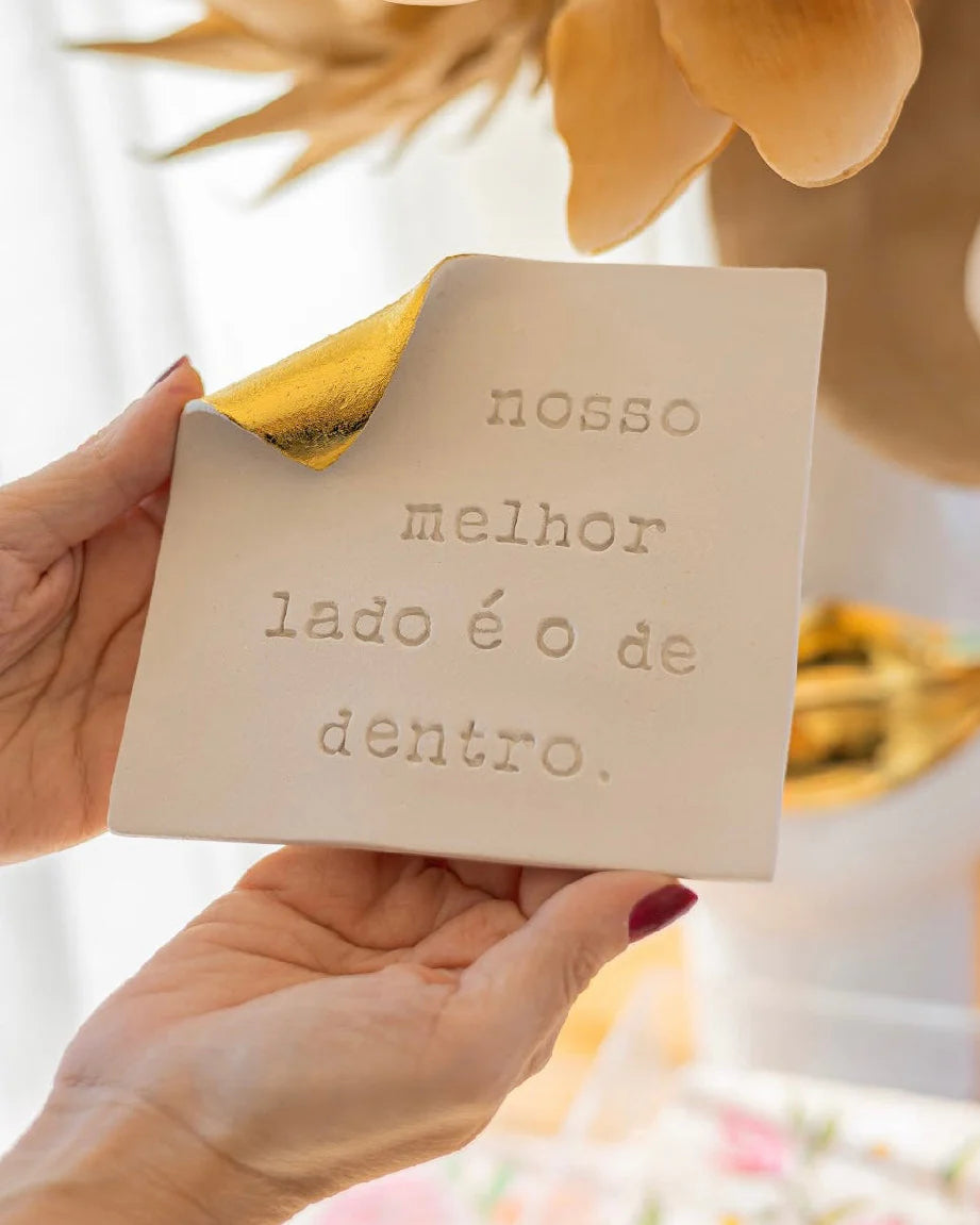 Pergaminho personalizado em cerâmica – Nosso melhor lado é o de dentro